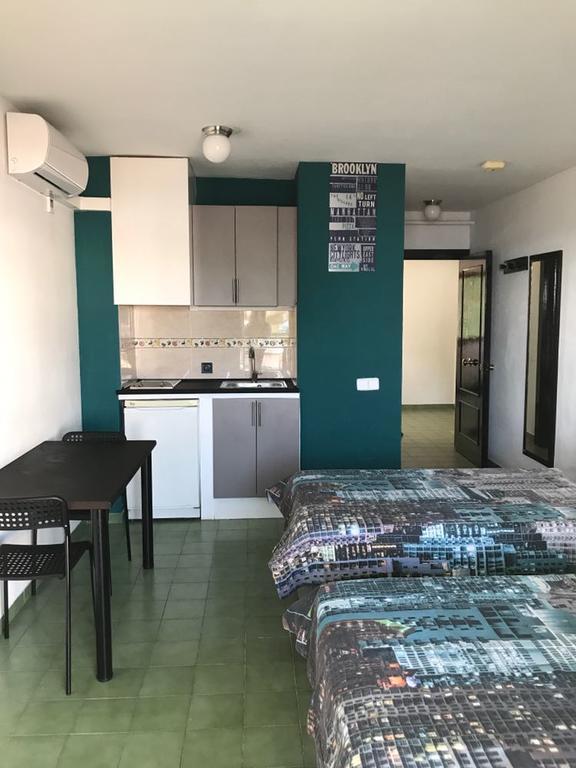 Coconut Apartments - Adults Only ماغالوف المظهر الخارجي الصورة